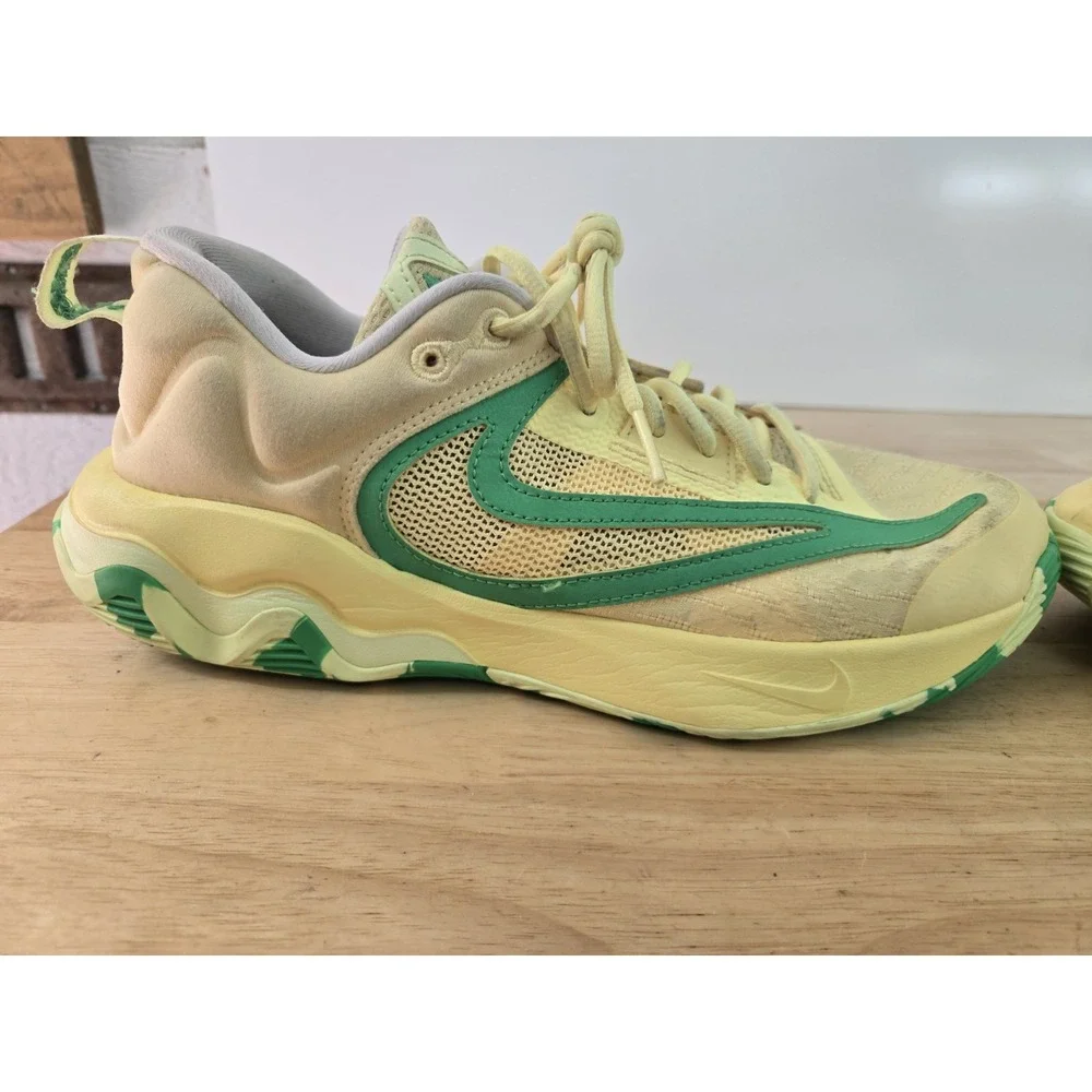 Nike Giannis Immortality 3 Y/G Basketball Shoes DZ7533-700 Men's‎ Size 9